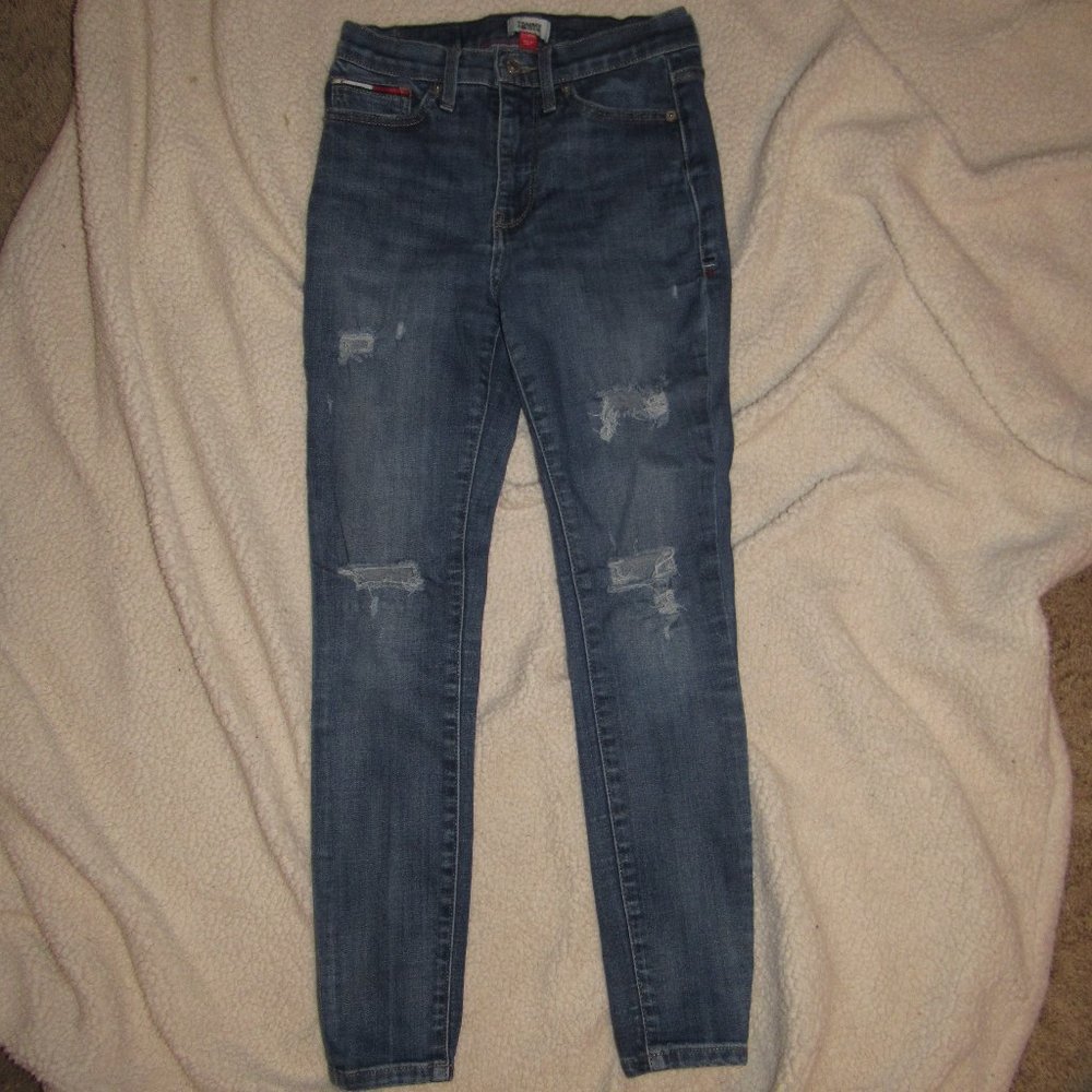 Tommy Jeans Size 2/W26, Skinny High Rise Ankle, Slight Stretch Mark at Crotch